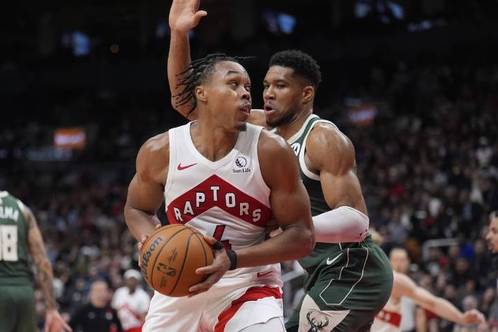 Deadspin | Scottie Barnes, RJ Barrett lead red-hot Raptors in rout of Milwaukee