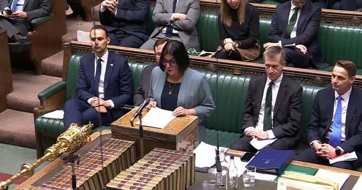 El Gobierno británico endurece su política de asilo e inmigración para contener el ascenso del partido UK Reform