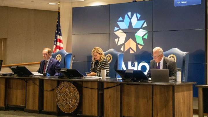 Corporation commissioners delay vote on approving higher OG&E rates