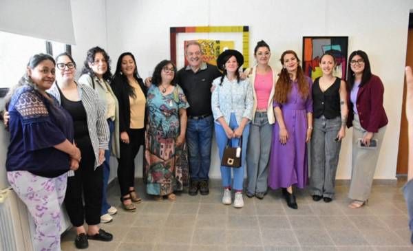 Se inauguró “Mariposas”, una muestra que abraza memoria y lucha en el 25N