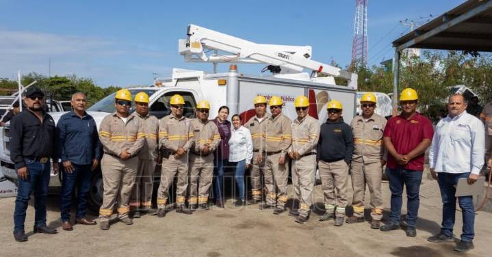 Fortalece Patty Ch?o parque vehicular de Servicios P?blicos de El Mante