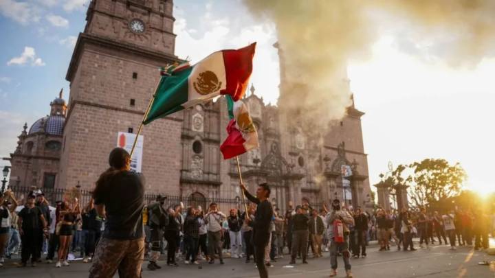 Fiscalía de Michoacán informa que se liberan a 7 detenidos por disturbios en protestas en Morelia