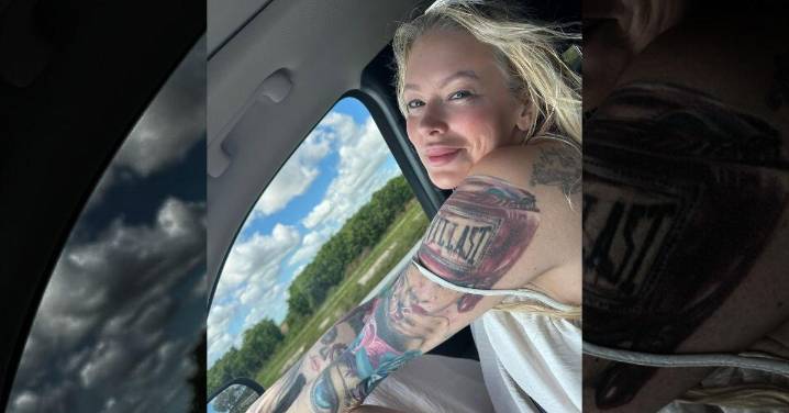 Jenna Jameson Looks Unrecognizable In Makeup