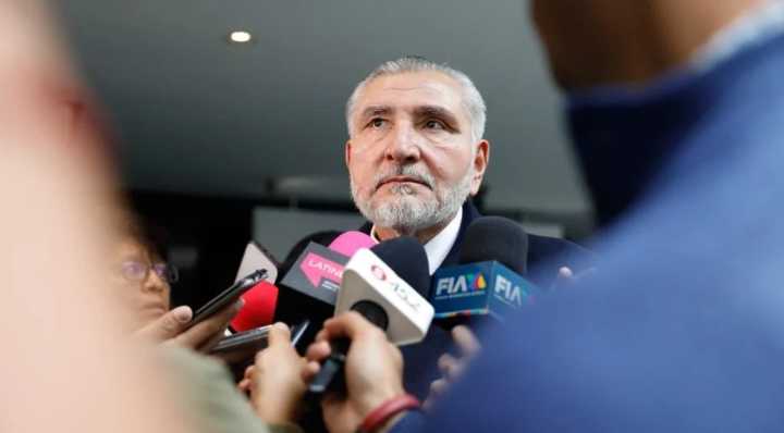 Adán Augusto López asegura que no supo que empresa de su conocido fue investigada por "huachicol"