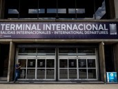 Why has Venezuela banned six international airlines amid US tensions?