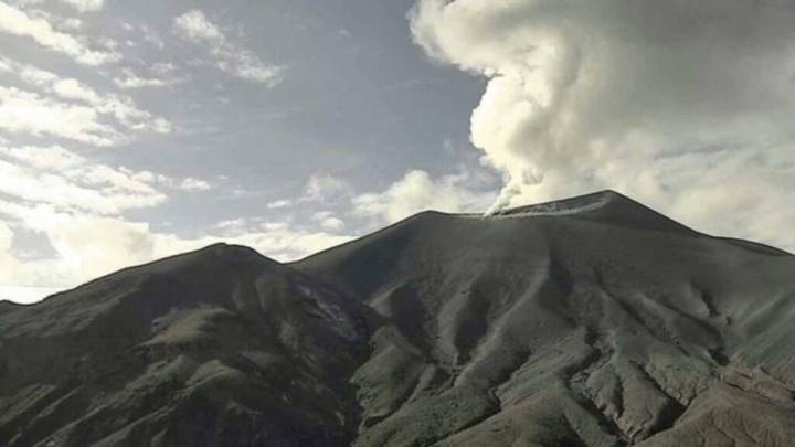 Alerta naranja por incremento de actividad en volcán Puracé