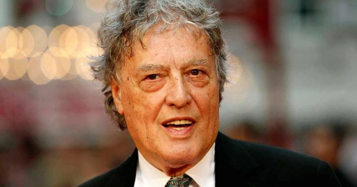 Tom Stoppard, sparkling playwright who won an Oscar for 'Shakespeare In Love,' dies at 88