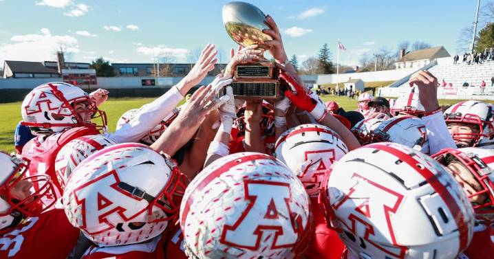 Redhawks Roll in 102nd Annual Game: Amesbury pulls away from Newburyport, stays perfect ahead of Super Bowl