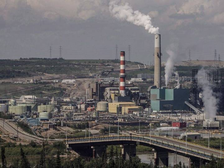 Canada's oil sands makes comeback as U.S. shale plateaus