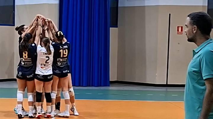 El Licenciados recupera el liderato de Primera