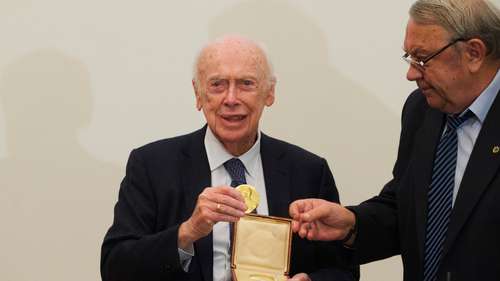 James Watson, co-discoverer of the double-helix shape of DNA, has died at age 97