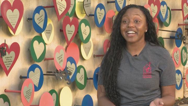 'A full circle moment' | Austin woman gives back to the places that saved her life