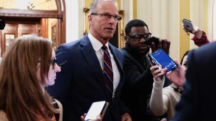 Senate passes funding bill that would end shutdown…