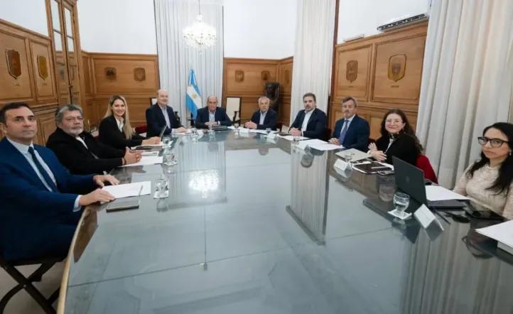 Reforma laboral: el Gobierno cierra el Consejo de Mayo con una reunión clave
