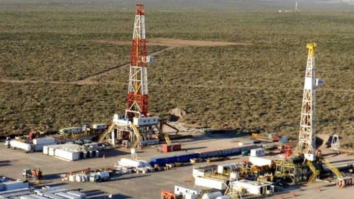 La demanda mundial de petróleo y gas podría crecer hasta 2050, según la AIE