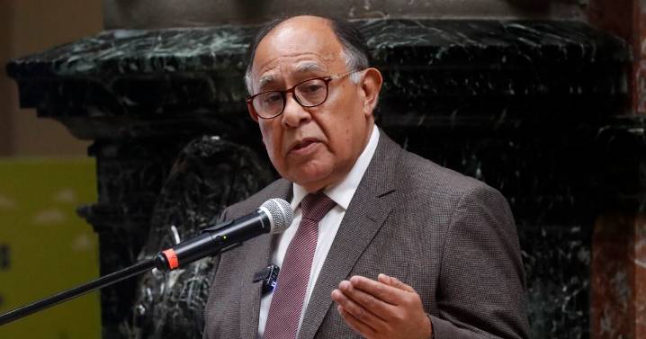 Simpertigue se defiende y entrega sus “aclaraciones” sobre puntos que le cuestionan en la llamada trama bielorrusa