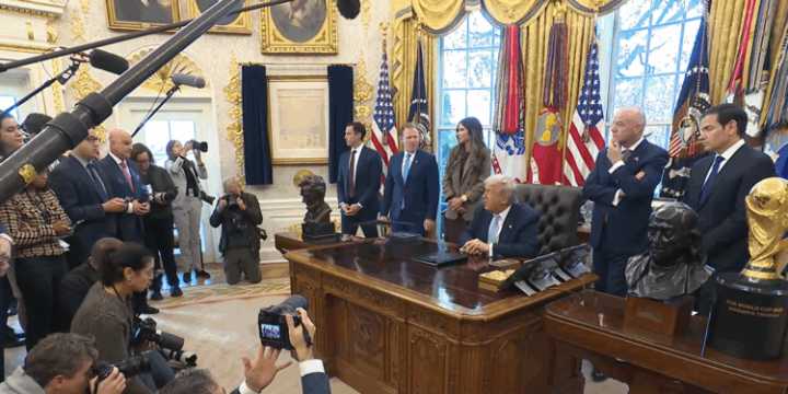 Trump sugiere la posibilidad de enviar tropas a Venezuela: «Debemos actuar»