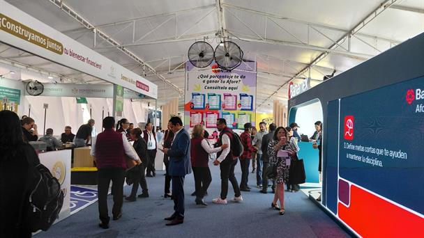 Arranca en Guadalajara la Feria de las Afores para orientar gratis a trabajadores sobre su retiro