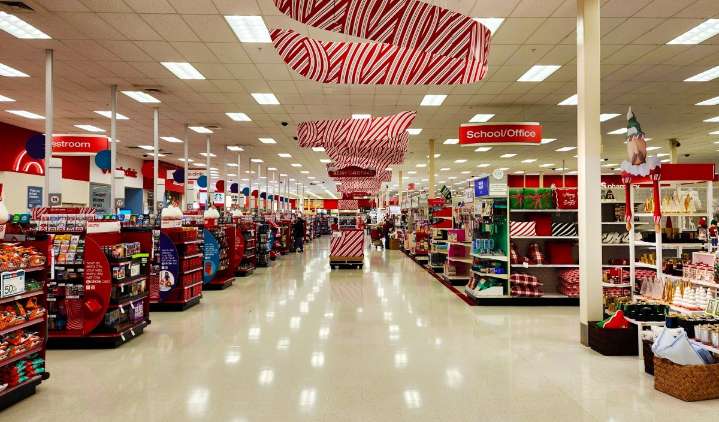 Empleos temporales en minorista en riesgo de caer a mínimo histórico