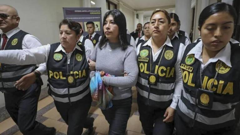 Poder Judicial de Perú ordena captura de Ministra asilada en Embajada mexicana