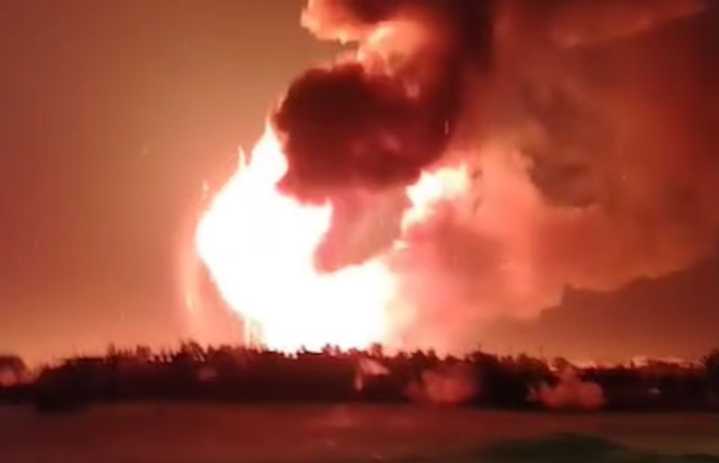 AHORA, explotó una fábrica de agroquímicos en Ezeiza