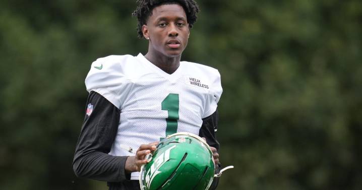 Jets trade star cornerback Sauce Gardner to Colts in stunning deadline deal