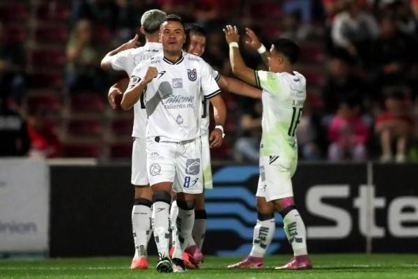 Querétaro triunfa en Juárez y sueña con meterse al Play