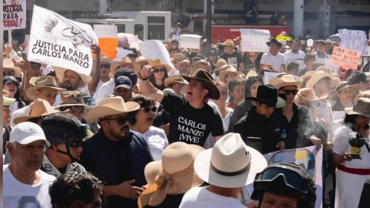 Diputado del "Movimiento del Sombrero" ofrece recompensas de hasta 10 mil pesos por denunciar a familiares criminales