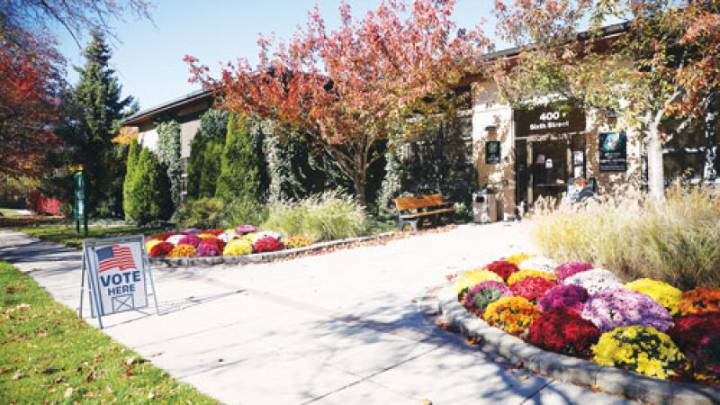 Voters pass charter amendment, elect five to Rochester City Council