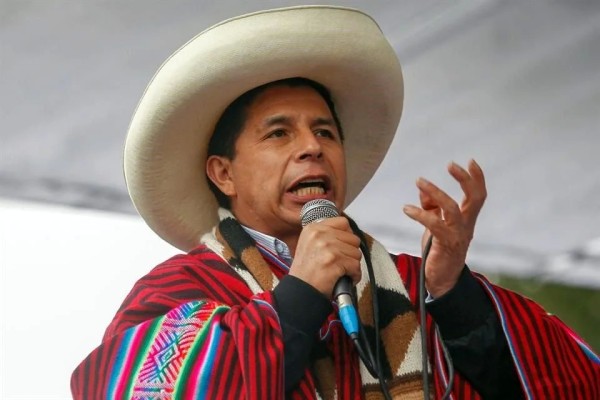 Dan 11 años de cárcel a ex Presidente Castillo en Perú