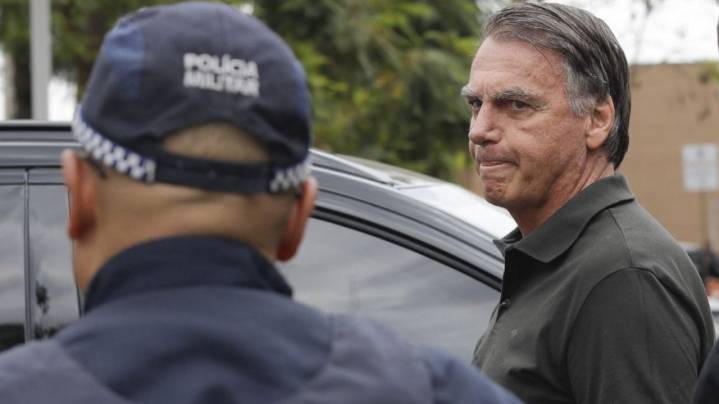 Bolsonaro fue enviado a la cárcel en Brasil: “Intentó romper su tobillera electrónica para fugarse esta tarde"