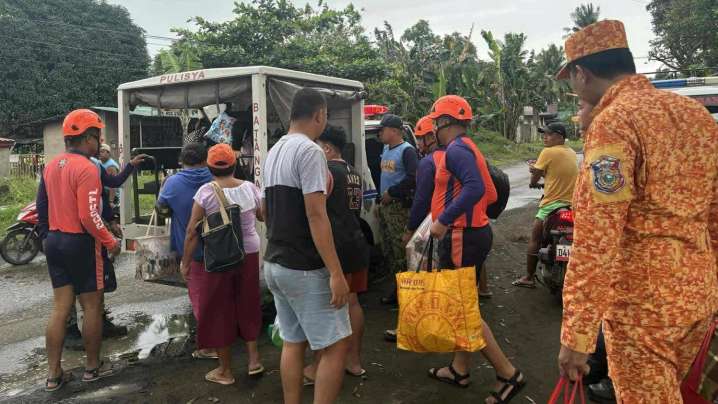 La llegada del supertifón Fung-wong obliga a evacuar un millón de personas en Filipinas