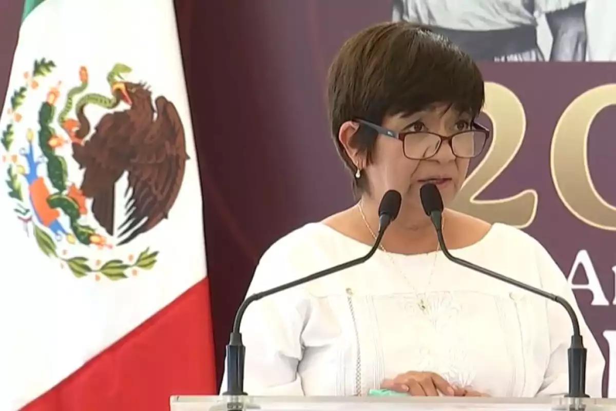 Sedatu entrega más de 400 escrituras y liberaciones de hipoteca en Tepic: “La vivienda digna es justicia social”, afirma Edna Vega