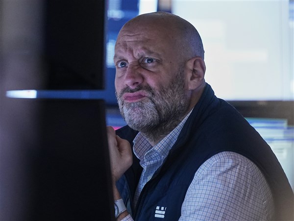 Stocks wind up mixed on Wall Street after spending most of the day in the red