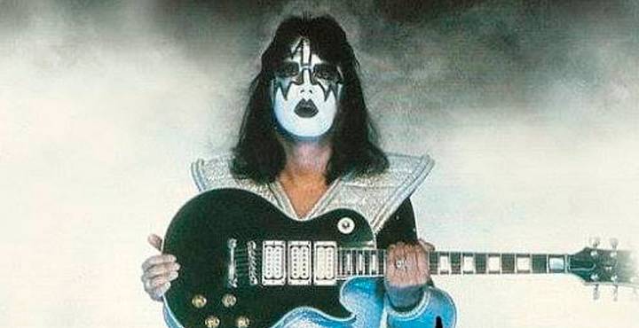 Revelan causa de muerte del guitarrista de KISS: cayó y sufrió hemorragia cerebral