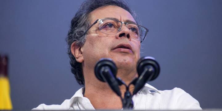 Petro estalló contra economista por caída de los fondos privados de pensiones: “Lo que presentó es un descalabro, no una solución”