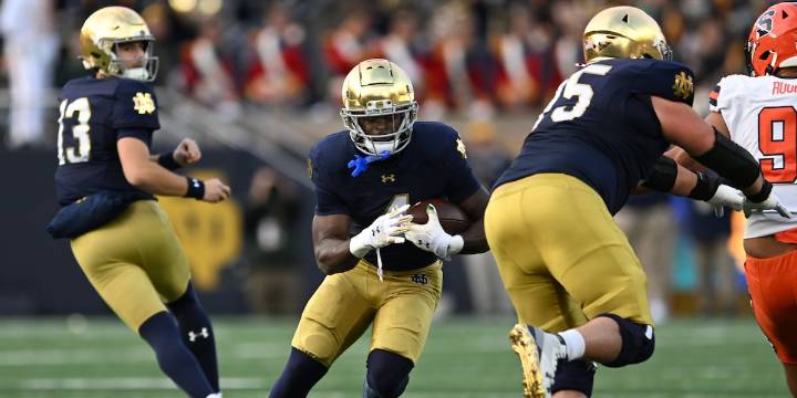 No. 9 Notre Dame throttles Syracuse 70