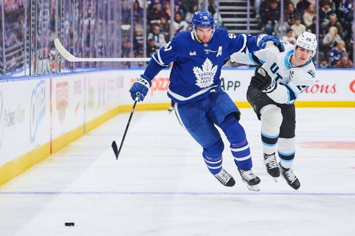 John Tavares adds another big goal as Maple Leafs slay Mammoth | Grande Prairie Daily Herald Tribune