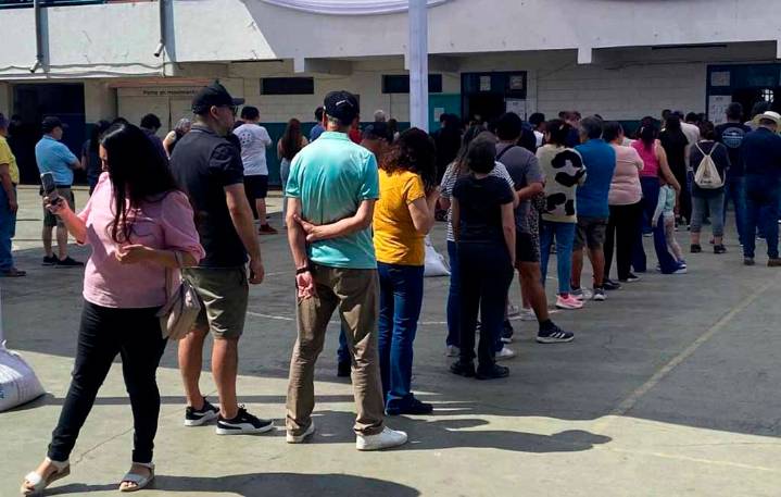 Con buena asistencia y normalidad concluyeron elecciones en Chile