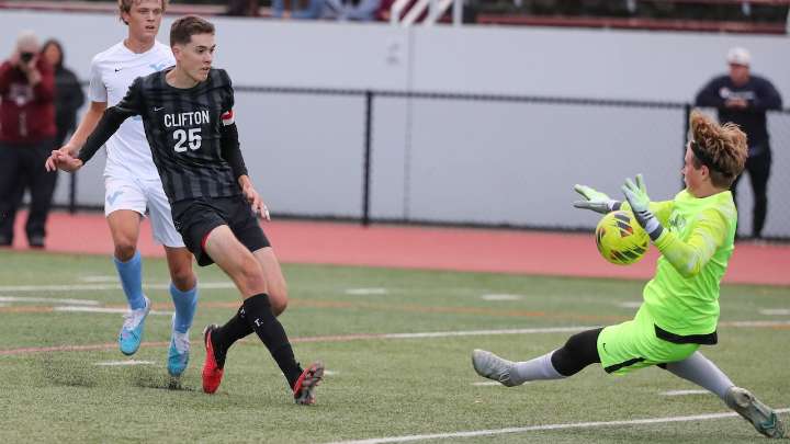 Wayne Valley upsets Northern Highlands in playoff action