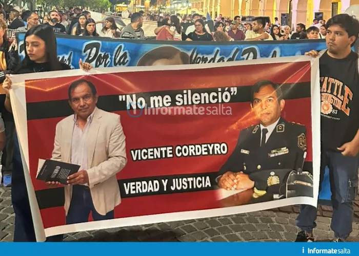 Marcharon en memoria del comisario Vicente Cordeyro a un mes de su muerte