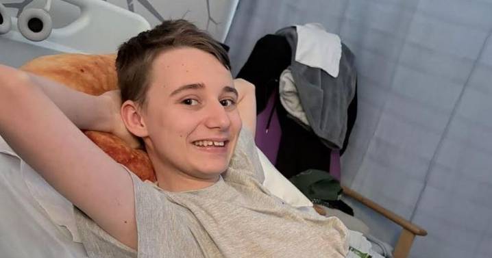 Midland family scouring UK for kind stranger who could save teen's life
