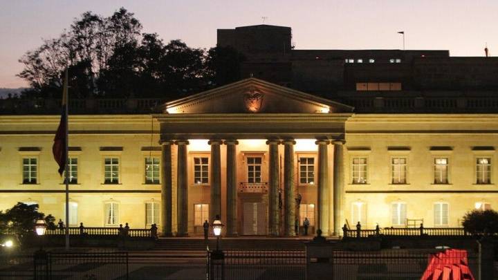 Gobierno alista decreto que eliminaría requisitos para ser embajador o cónsul: solo bastaría ser colombiano y tener más de 25 años