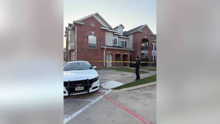 Bomb squad called for 'make-shift bomb' at northwest Harris County apartment complex, officials say