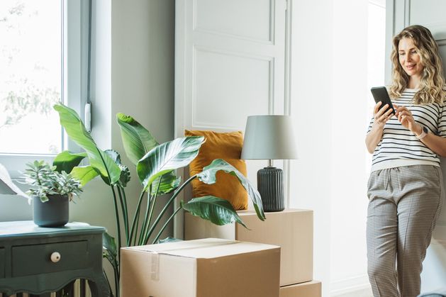 Slight rise in number of single people  getting a mortgage, banks confirm