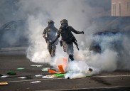 Judge will order federal agents in Chicago to restrict using force against protesters and media