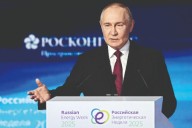 Putin: Kremlin continuing to defend its sovereignty