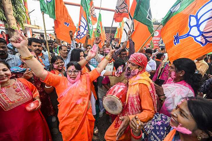 Saffron Sweeps Bihar’s Assembly Elections: NDA’s Thumping Victory Cause For Celebrations On The Streets