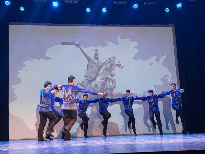 El Conjunto de Danzas Armenias Shiraz celebró su festival anual “Raíces” en el SODRE