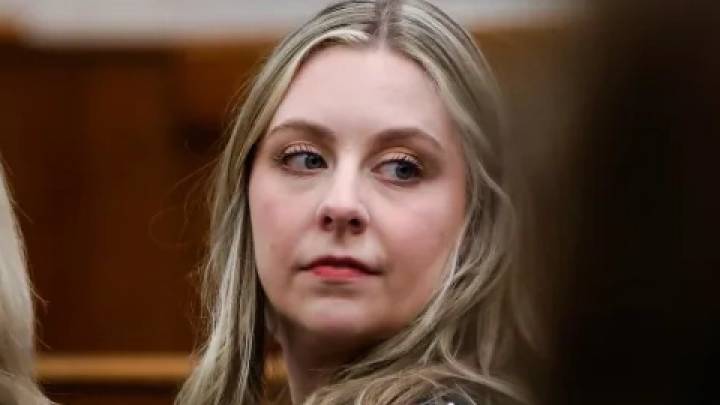 Jurado otorga $10 millones a maestra herida a tiros por un alumno